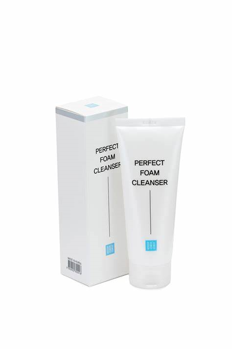 Sữa rửa mặt cho da nhạy cảm DrHELENS Perfect Foam Cleanser 150ml