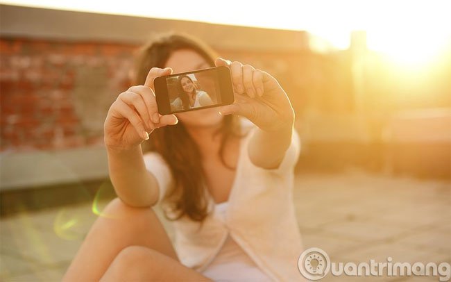 
                        6 mẹo nhỏ giúp bạn chụp ảnh Selfie ấn tượng hơn
                     3