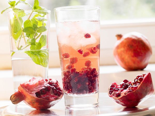 
                        7 loại nước ép trái cây giúp bạn sở hữu làn da trắng sáng và mịn màng
                     1