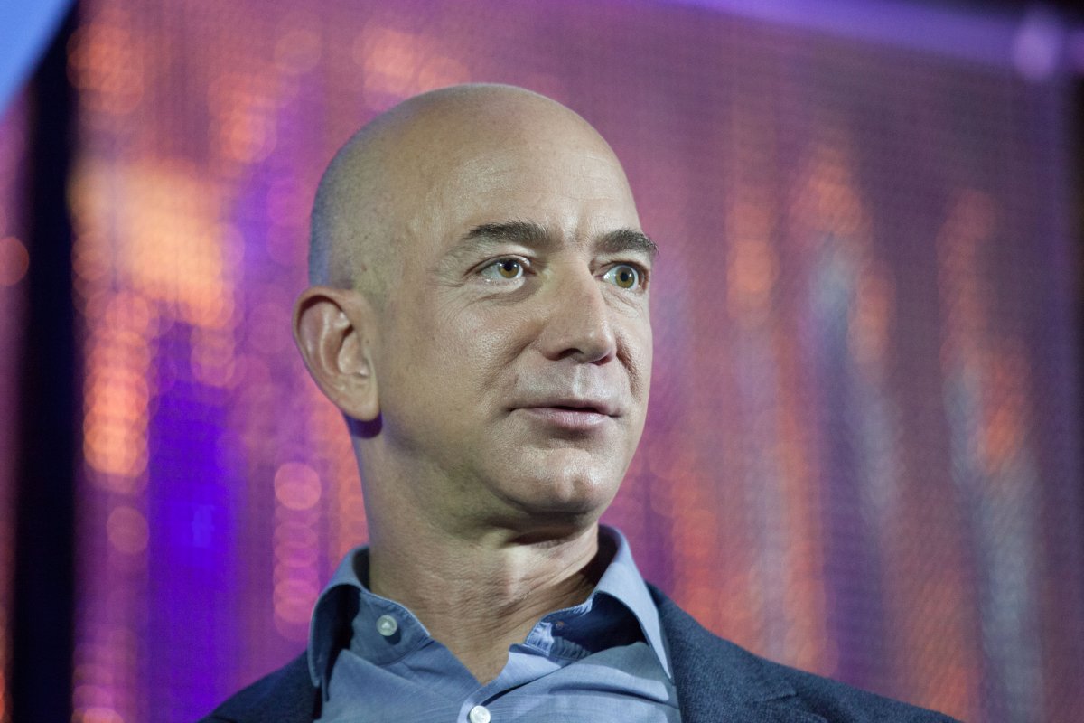 
                        Những điều thú vị xung quanh cuộc sống của Jeff Bezos - sáng lập và CEO của Amazon
                     14