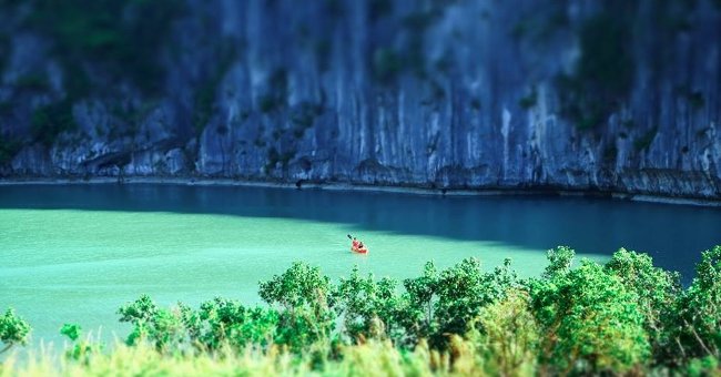 
                        Khám phá đảo Mắt Rồng - hoang đảo đẹp nhất vịnh Bắc Bộ
                     3