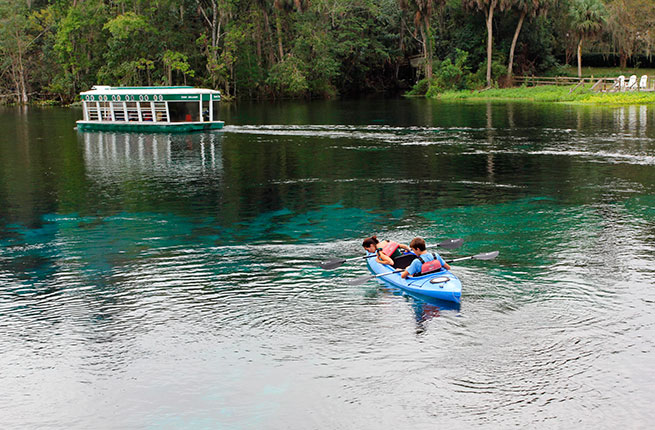 
                        6 hồ du lịch tự nhiên lý tưởng ở Florida
                     3