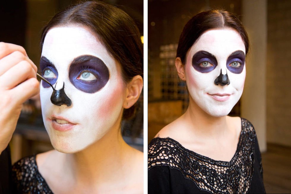
                        Cách vẽ mặt nạ bí ẩn, cuốn hút cho đêm Halloween
                     4