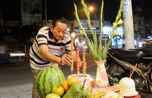 
                        13 phong tục truyền thống trong dịp Tết cổ truyền của người Việt
                     6