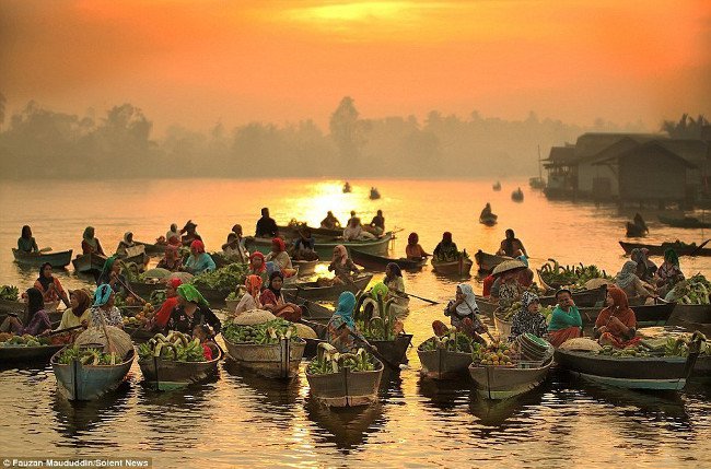 
                        Hành trình khám phá lịch sử và văn hóa Việt Nam bằng xe máy
                     18