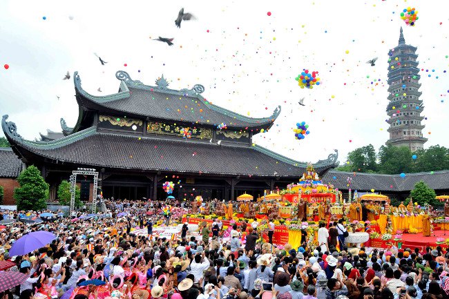 
                        Những lễ hội, địa điểm du xuân đầu năm nổi tiếng ở Việt Nam không nên bỏ qua
                     7