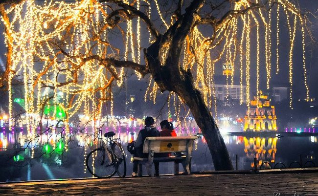 
                        Gợi ý 5 địa điểm hẹn hò lãng mạn trong ngày Valentine ở Hà Nội
                     1