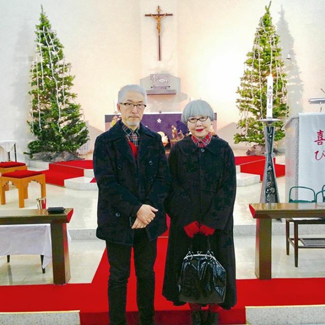 
                        Ngắm nhìn bộ ảnh cặp vợ chồng người Nhật mặc đồ đôi suốt 37 năm
                     14
