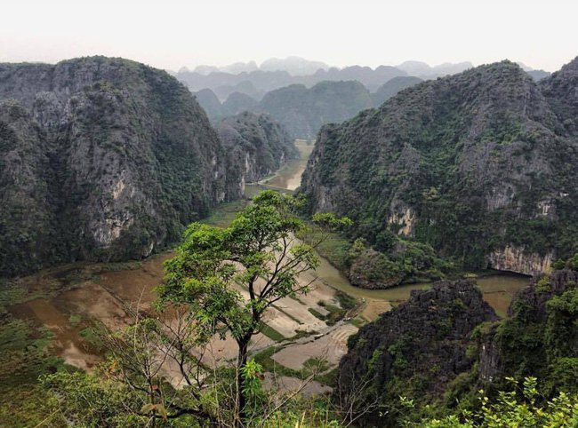 
                        Những địa danh nổi tiếng ở Việt Nam xuất hiện trong phim "Kong: Skull Island"
                     8