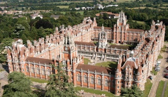 
                        Ngắm nhìn 15 ngôi trường đại học đẹp nhất thế giới
                     20