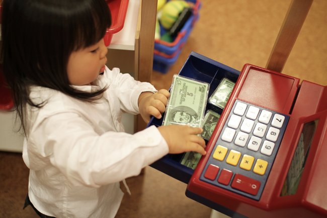 
                        7 bài học quan trọng về tiền bạc mà mọi trẻ em cần được dạy
                     4
