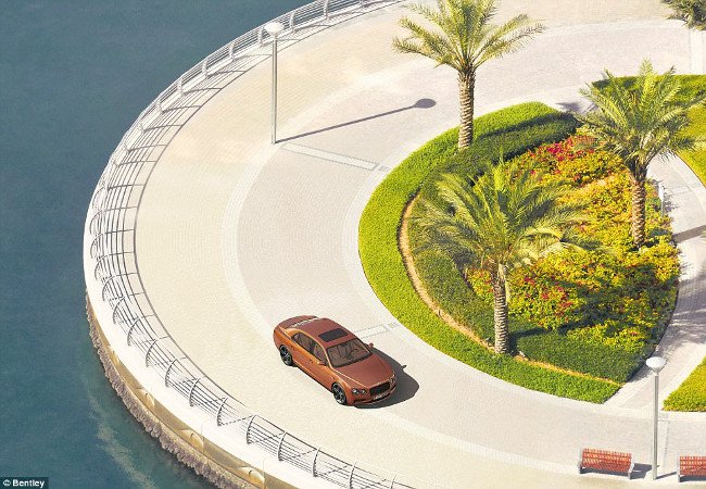 
                        Bức ảnh 57,7 tỷ pixel chụp chiếc xe Bentley nét căng trong bức hình ở Dubai
                     4