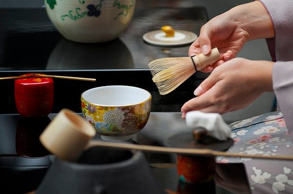 
                        Học cách khiêm nhường trong nghệ thuật thưởng thức trà đạo của người Nhật
                     2