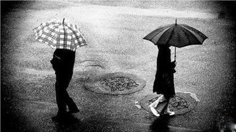 24 Hình ảnh về mưa lạnh lẽo tâm trạng buồn nhất trong tình yêu 8