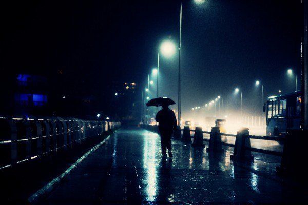 Tổng hợp những hình ảnh đẹp về mưa buồn cô đơn và lạnh lẽo 5