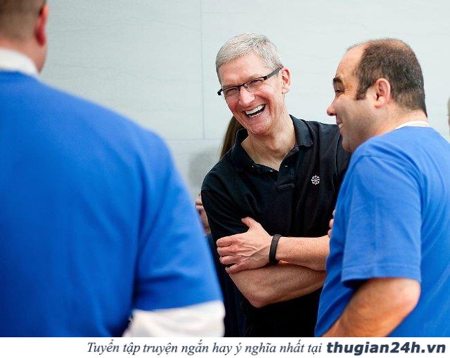Một ngày làm việc bình thường của CEO Tim Cook - người đàn ông quyền lực đứng sau chiếc iPhone X giá nghìn USD 6