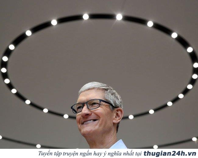 Một ngày làm việc bình thường của CEO Tim Cook - người đàn ông quyền lực đứng sau chiếc iPhone X giá nghìn USD 9